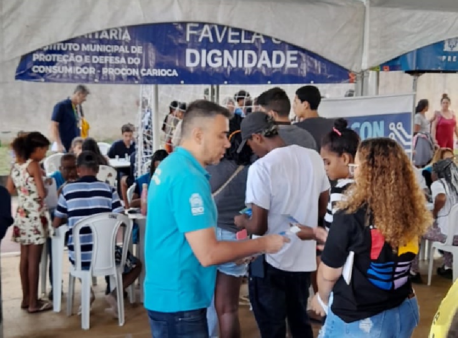 População do Jardim Guaratiba teve acesso a programas sociais e recebeu serviços como vacinação e fisioterapia | Foto: CET-Rio