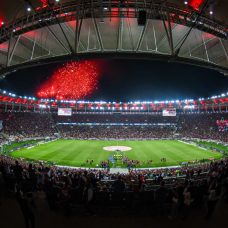 Torcedores do Flamengo fazem festa em duelo da Copa do Brasil no Maracanã | Foto: Paula Reis/CRF