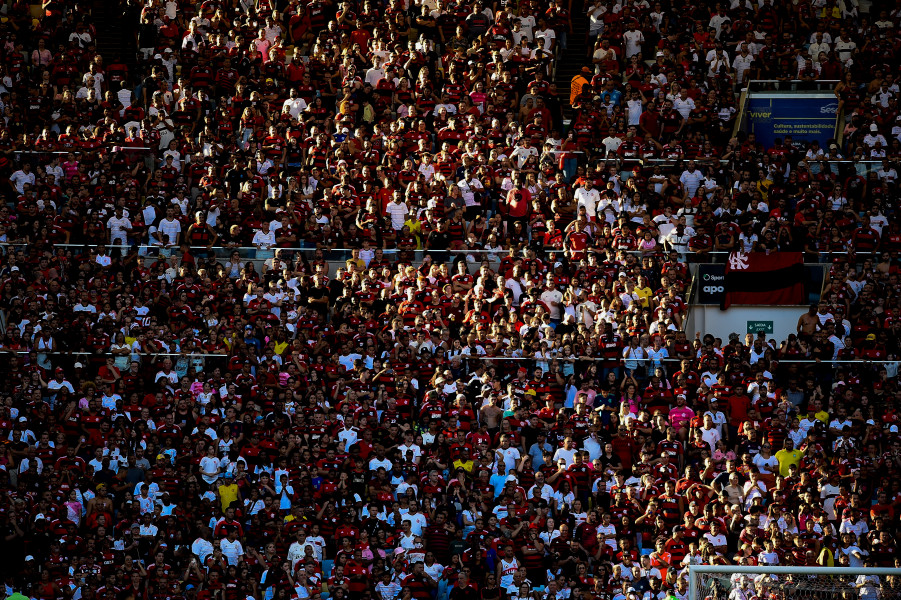 Torcida do Flamengo durante jogo do Campeonato Brasileiro | Foto: Marcelo Cortes/CRF
