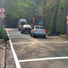 Ruas da Gávea receberam novas placas e reforço na sinalização horizontal | Foto: Clécia Oliveira