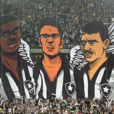 Clássico da Rivalidade agita o Estádio Nilton Santos neste sábado (2), pelo Campeonato Brasileiro | Foto: Vítor Silva/BFR