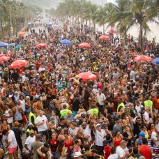 Desfile do bloco Chame Gente em 2026 | Foto: Douglas Shineidr / Riotur
