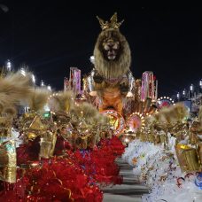 Com o enredo "Pra Cima, Ciça!", a Unidos de Viradouro foi a grande campeã do carnaval 2026 | Foto: Alexandre Macieira / Riotur